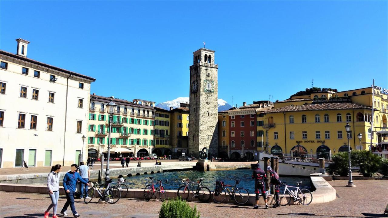 Loft Martini Leilighet Riva del Garda Eksteriør bilde